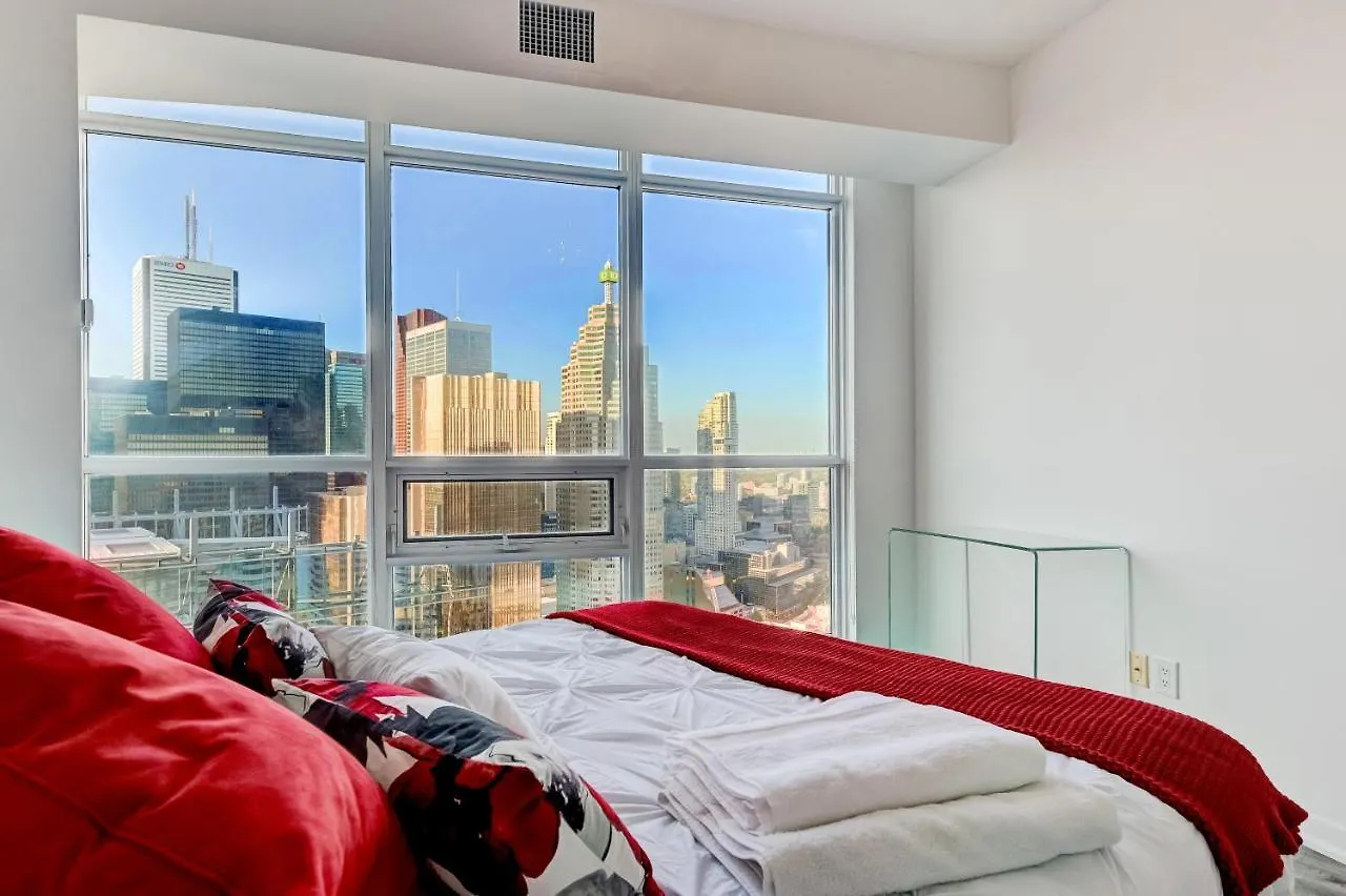 Spacious Lux 2Bd Downtown Toronto With Parking!