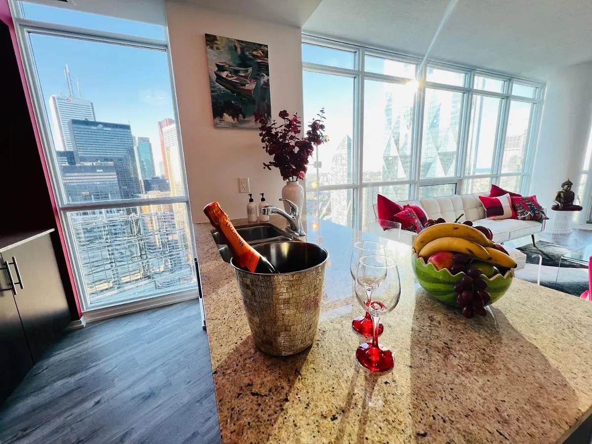 Spacious Lux 2Bd Downtown Toronto With Parking! Canada