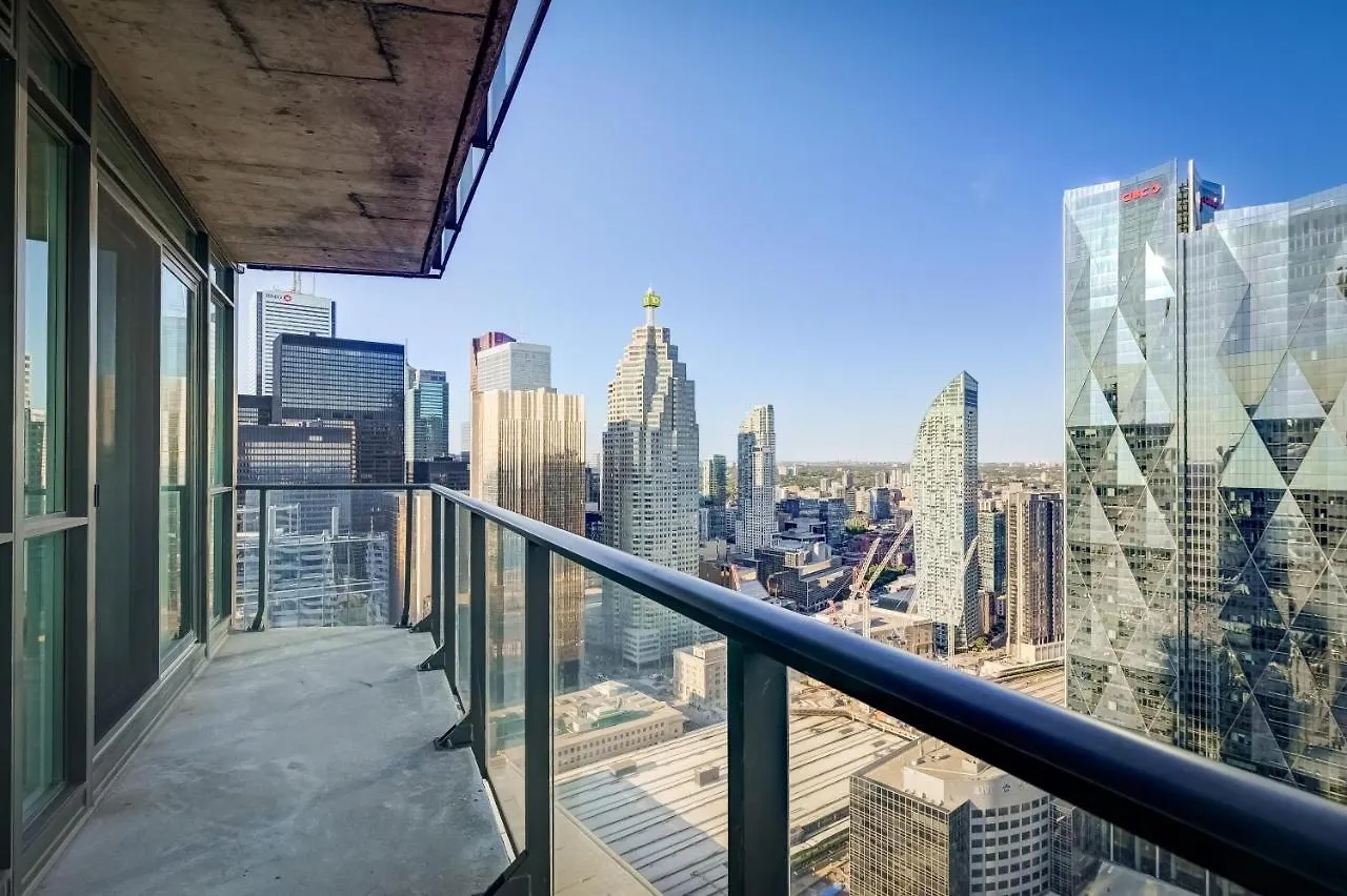 Spacious Lux 2Bd Downtown Toronto With Parking! 0*,  Canada
