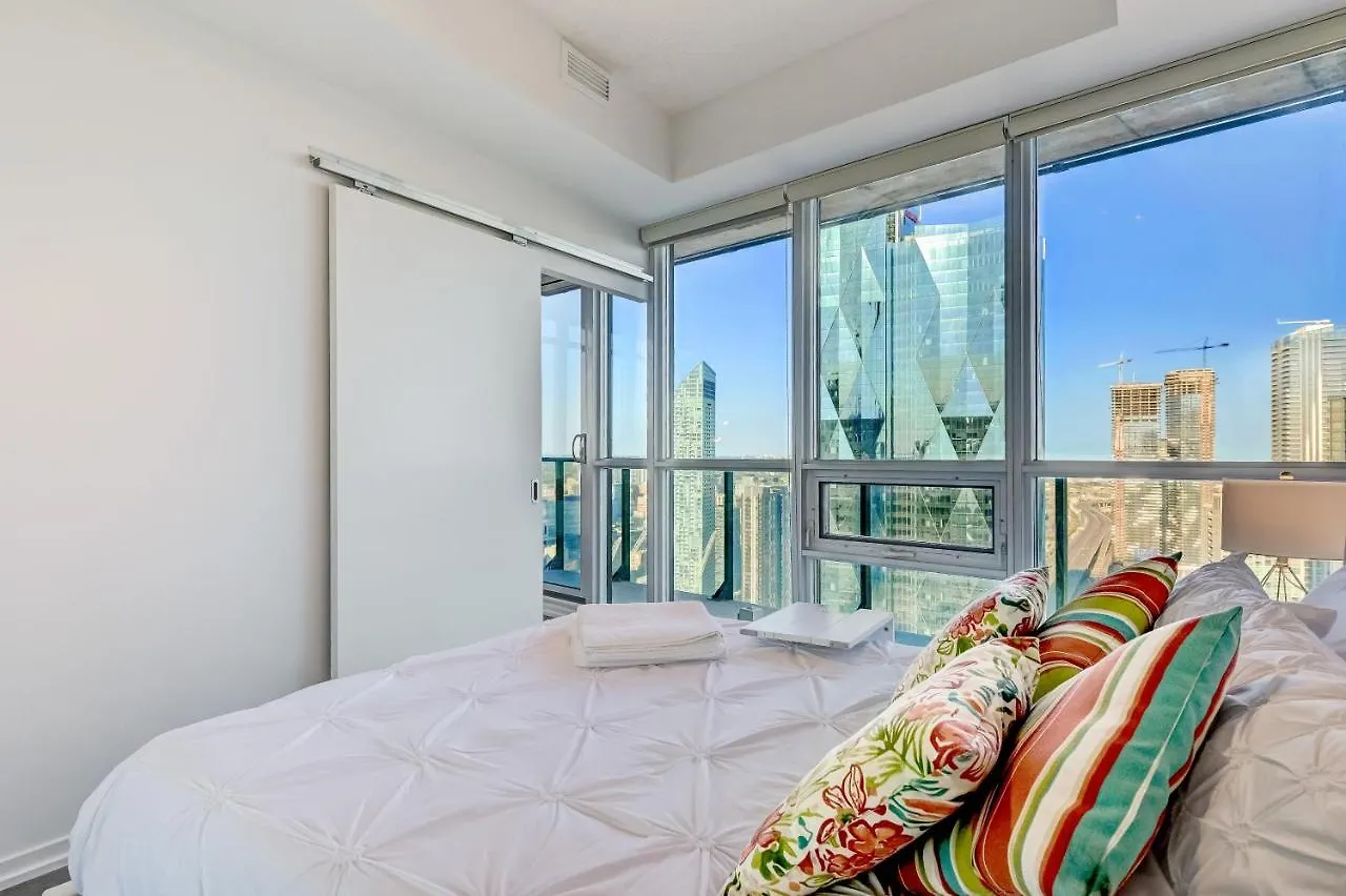 Apartment Spacious Lux 2Bd Downtown Toronto With Parking! Canada