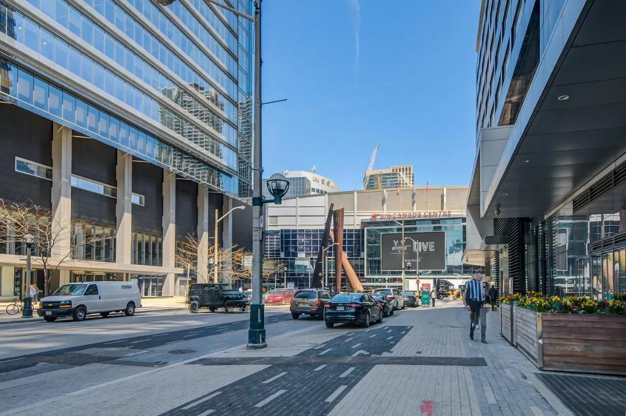 Spacious Lux 2Bd Downtown Toronto With Parking! 0*,