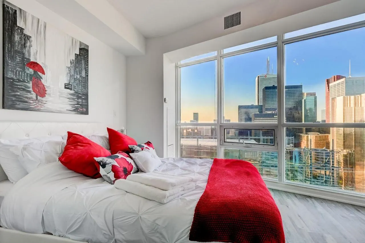 Spacious Lux 2Bd Downtown Toronto With Parking! Apartment