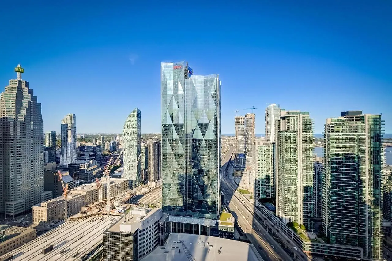 Spacious Lux 2Bd Downtown Toronto With Parking! 0*,  Canada